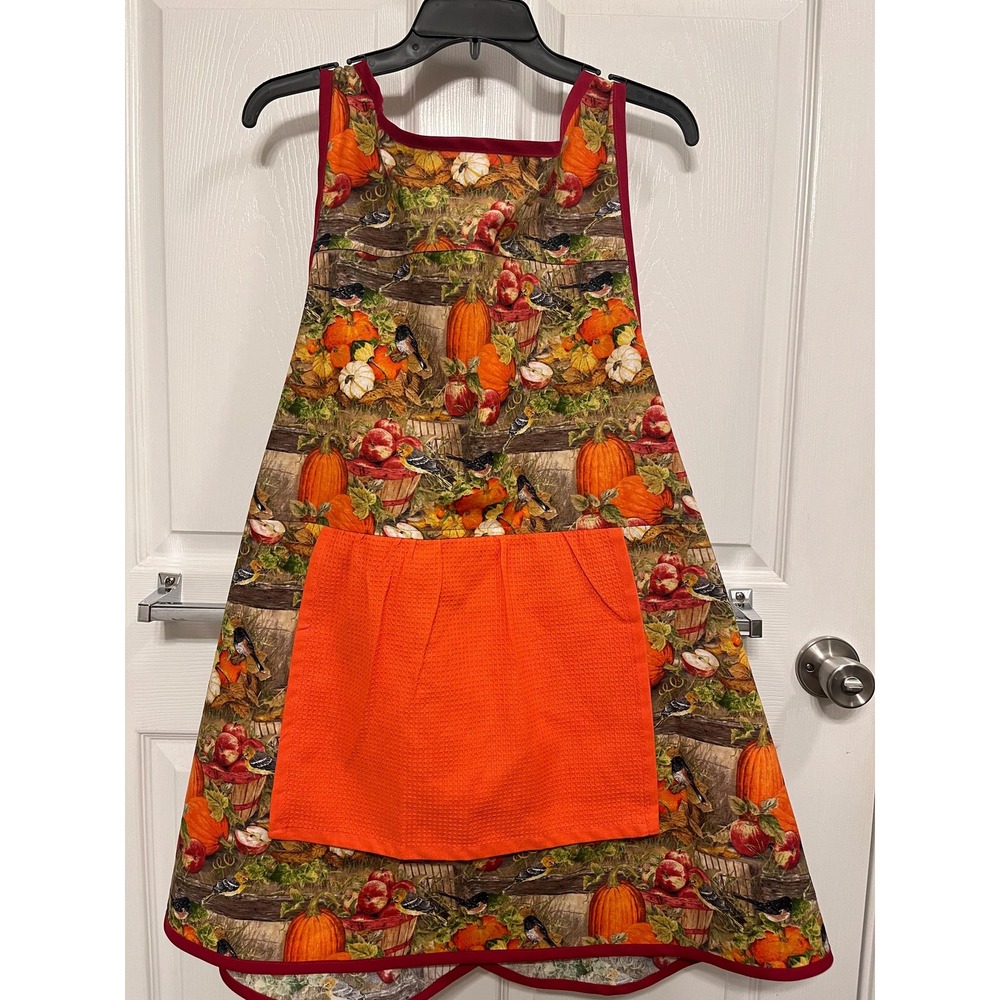Cottagecore Apron with Fall Farm Apples, Pumpkins (Sizes L-XXL) Crossback apron